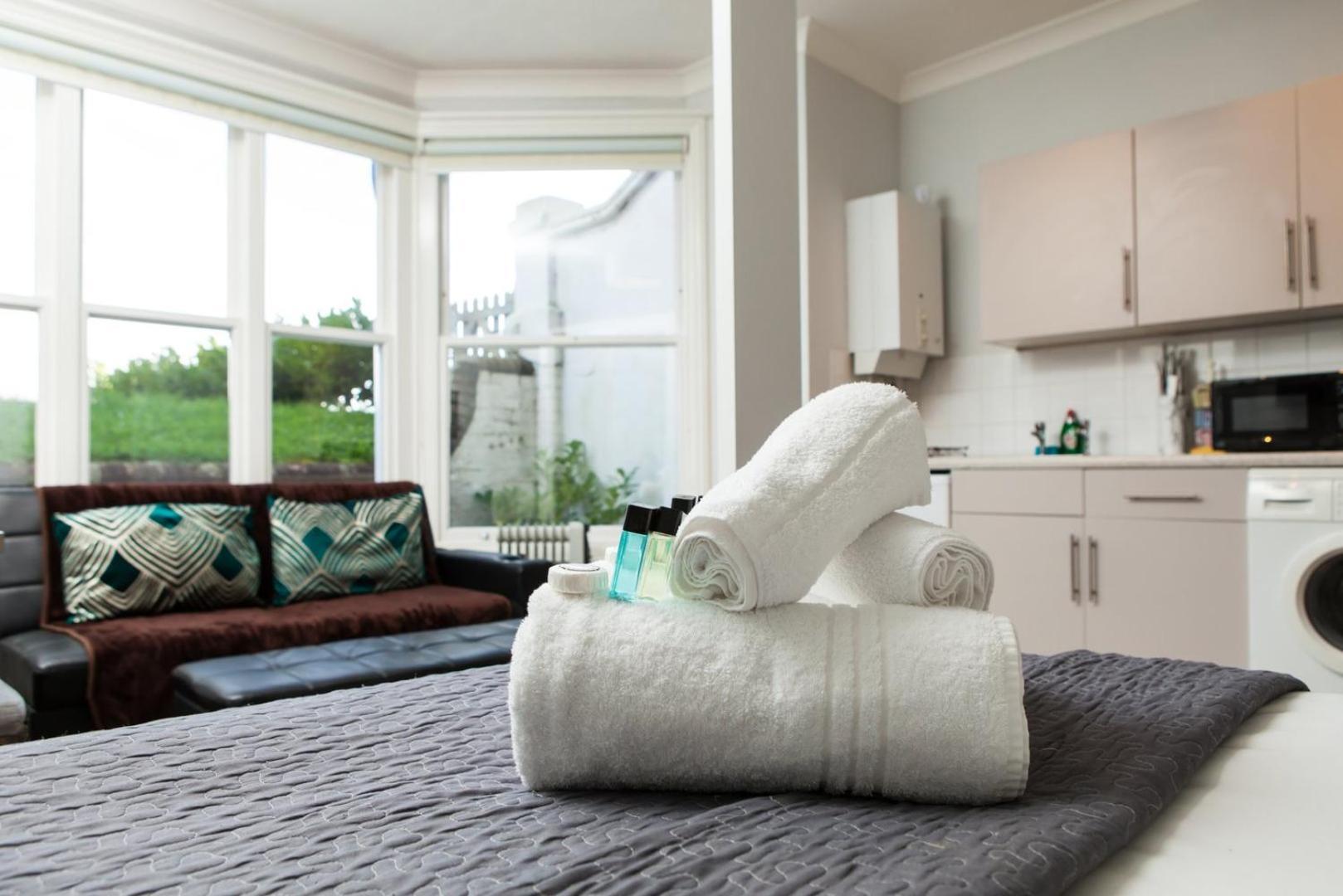 Guestready - Classy Studio In Brighton Apartment Exterior photo